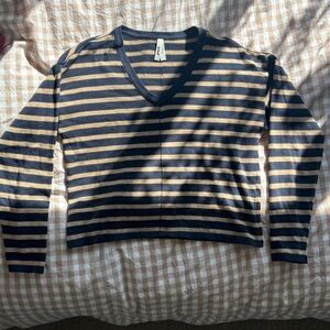 Pact boxy v-neck knit Sweater